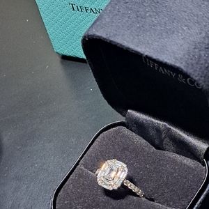 Tiffany and Company Diamond Ring Set in Platinum sz 8